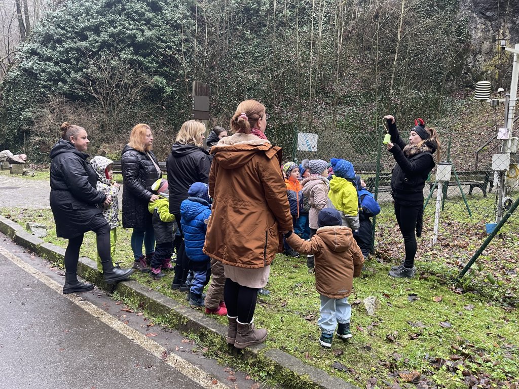 S čerty jsou žerty