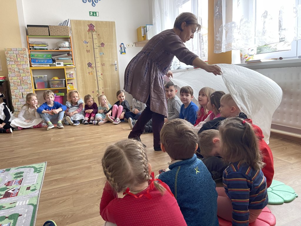 Muzikoterapie a Masopustní průvod