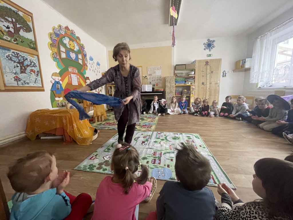 Muzikoterapie a Masopustní průvod