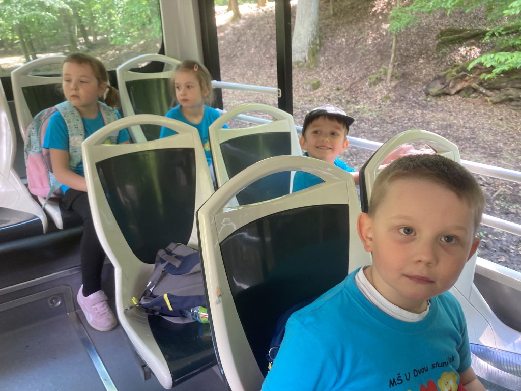 VÝLET DO ZOO DVŮR KRÁLOVÉ