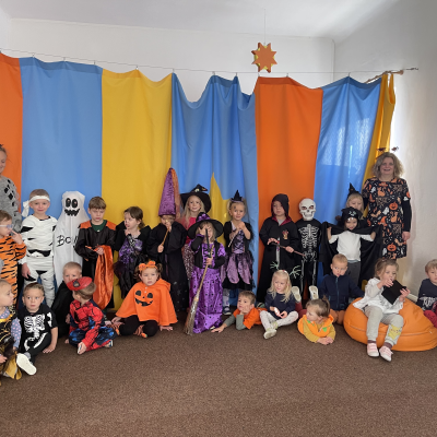 Halloweenský karneval